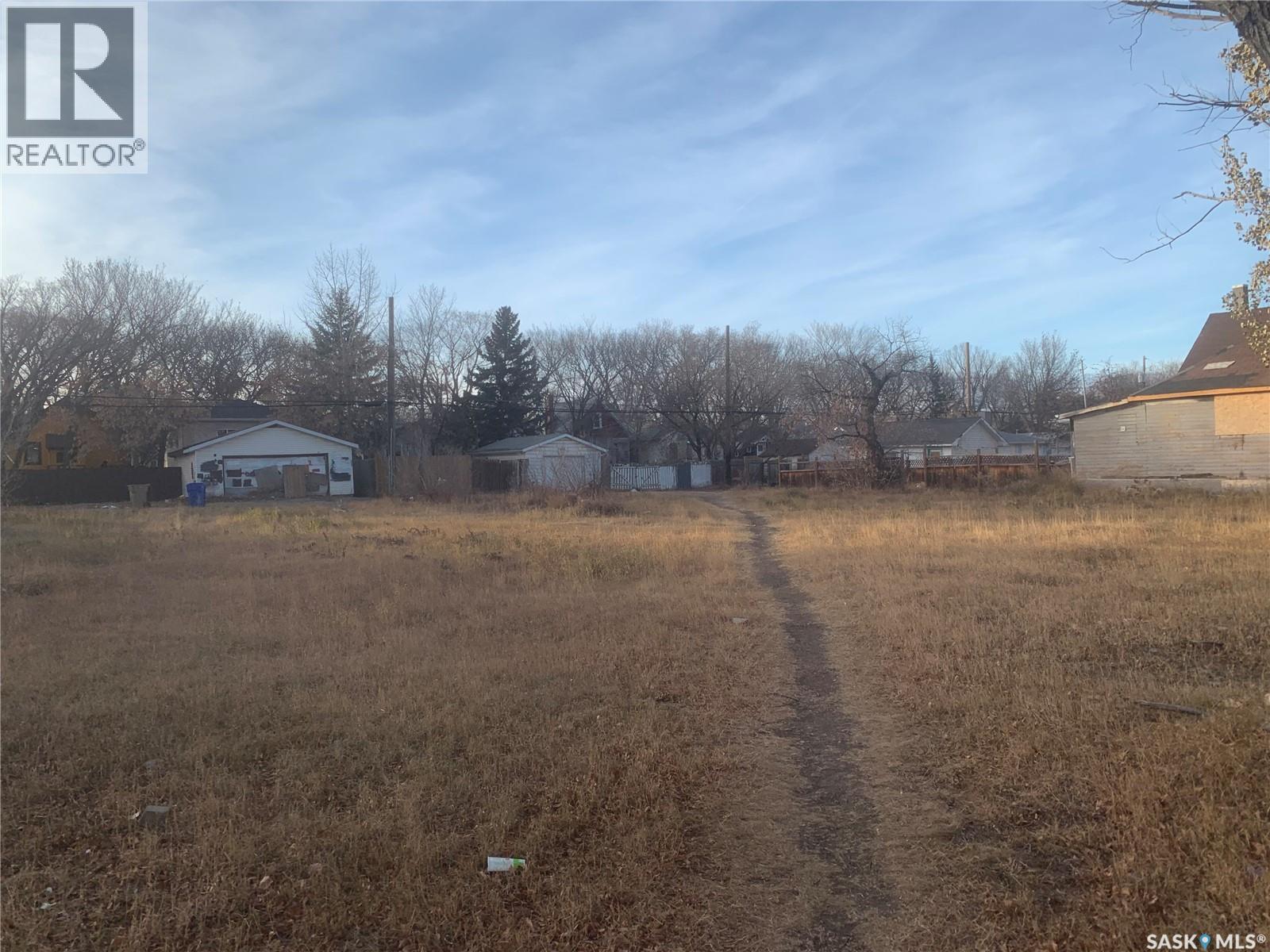 1260 Retallack Street, Regina, Saskatchewan  S4T 2H7 - Photo 2 - SK031429