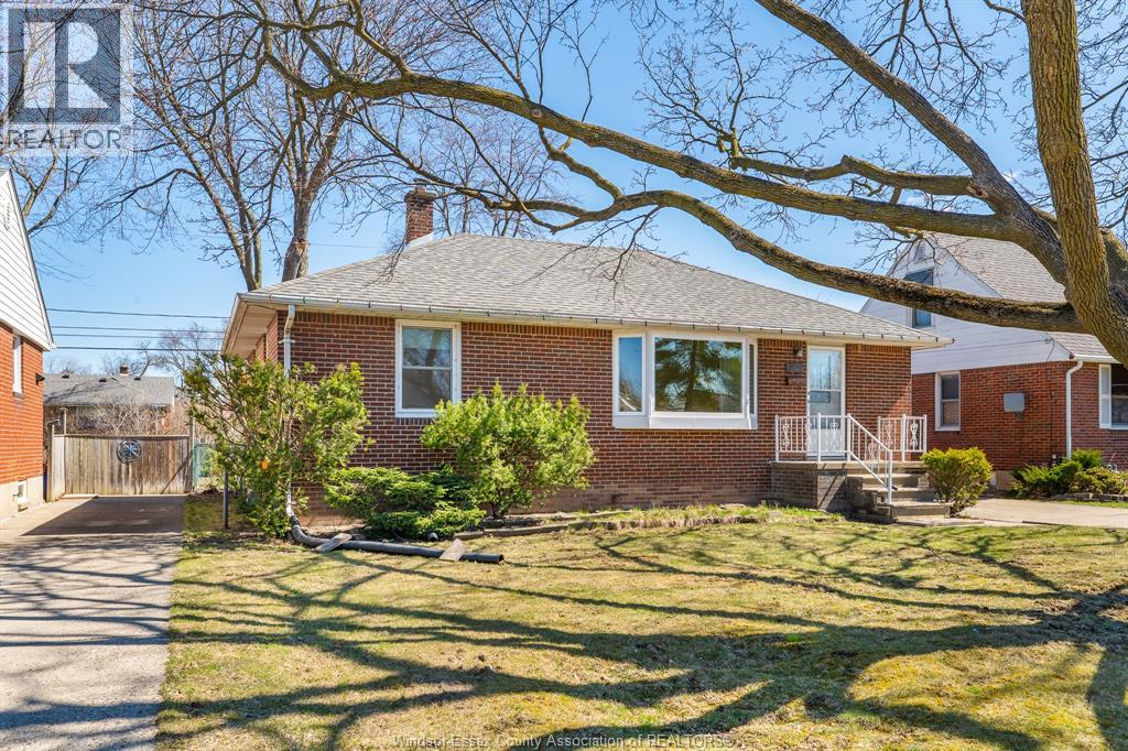 1024 Isabelle Place, Windsor, Ontario  N8S 3B2 - Photo 4 - 26006631