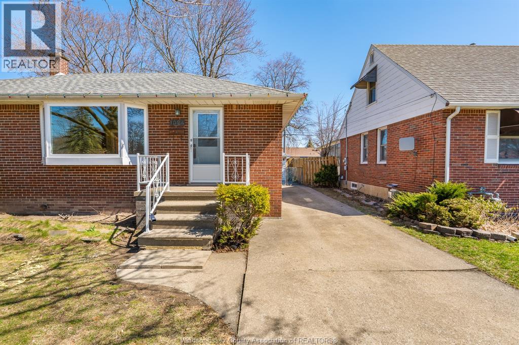 1024 Isabelle Place, Windsor, Ontario  N8S 3B2 - Photo 5 - 26006631