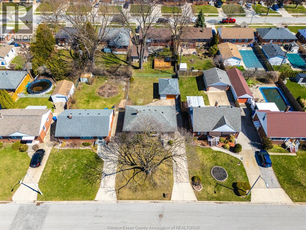 1024 Isabelle Place, Windsor, Ontario  N8S 3B2 - Photo 6 - 26006631