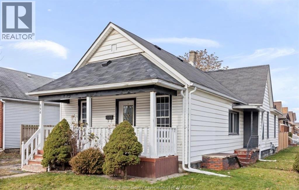 894 University Avenue, Windsor, Ontario N9A 2Z9 - Photo 1 - 26006629