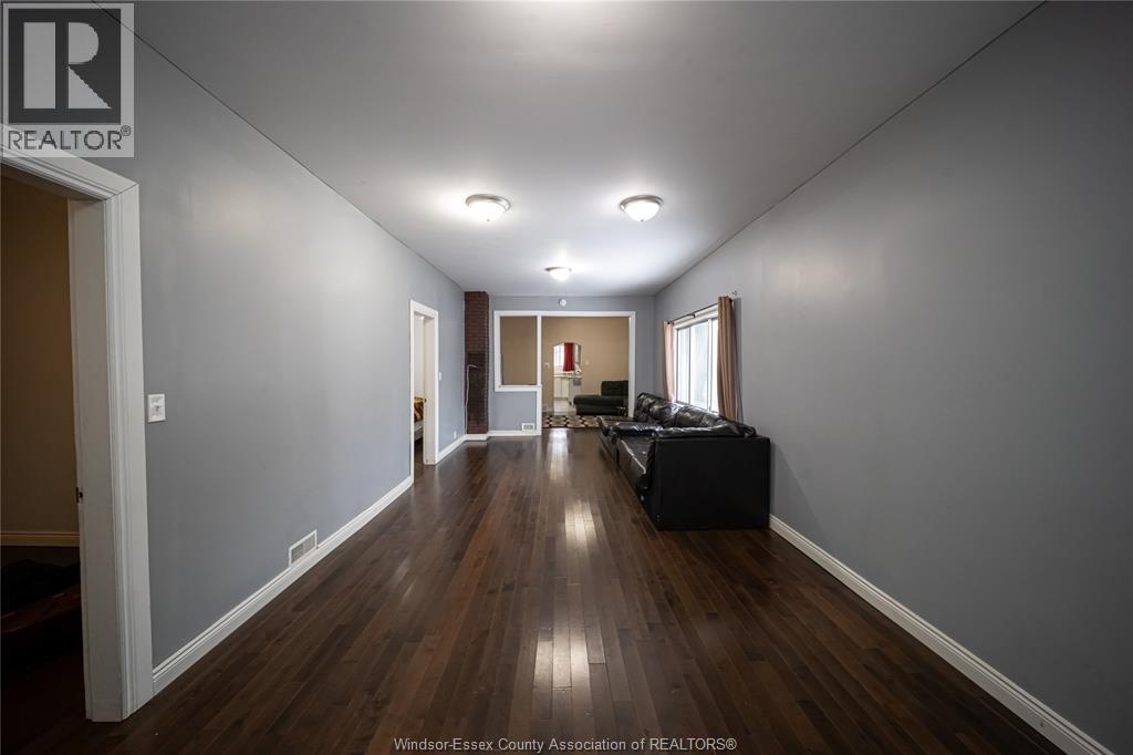 894 University Avenue, Windsor, Ontario N9A 2Z9 - Photo 15 - 26006629
