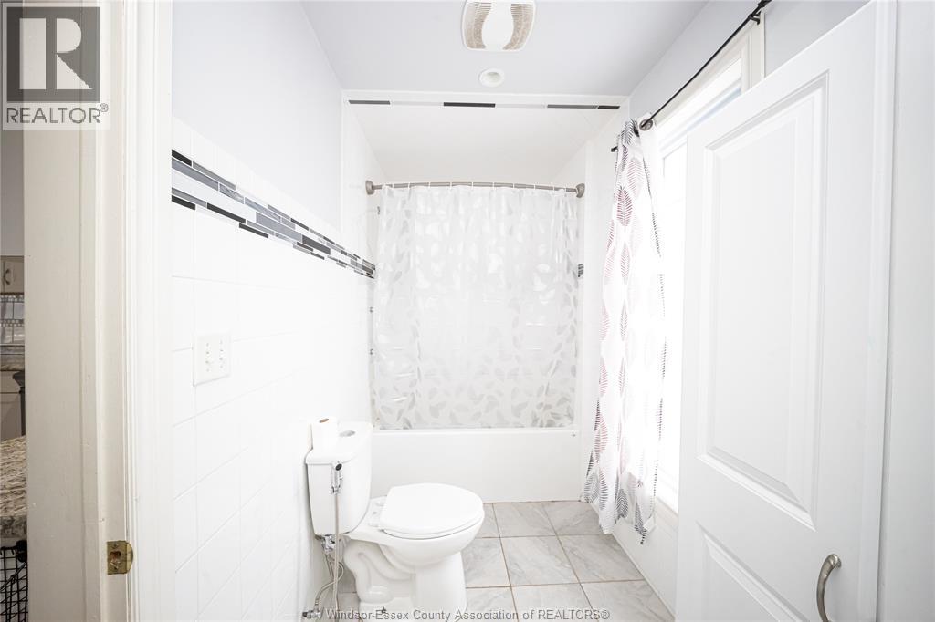 894 University Avenue, Windsor, Ontario N9A 2Z9 - Photo 19 - 26006629