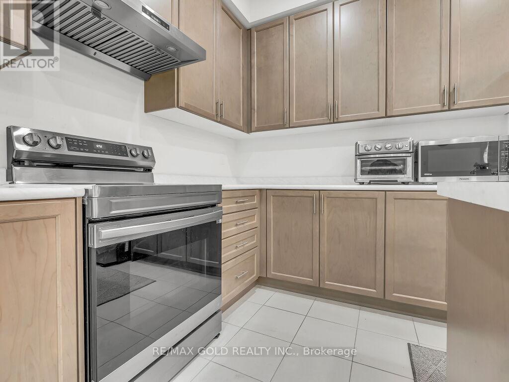 63 Bloomfield Crescent, Cambridge, Ontario  N1R 5S2 - Photo 14 - X12940206