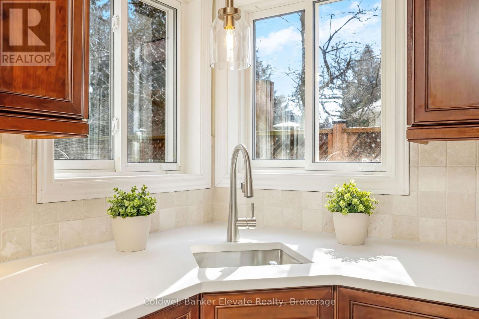 18 Handorf Drive, Cambridge, Ontario  N3C 3Y2 - Photo 14 - X12940212