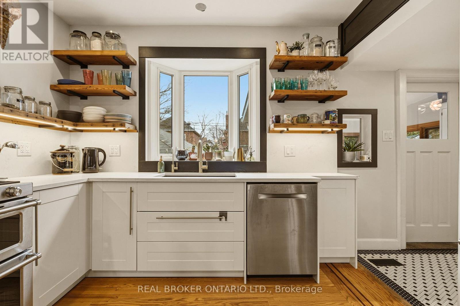 43 Balsam Avenue S, Hamilton, Ontario  L8M 3A9 - Photo 7 - X12940220