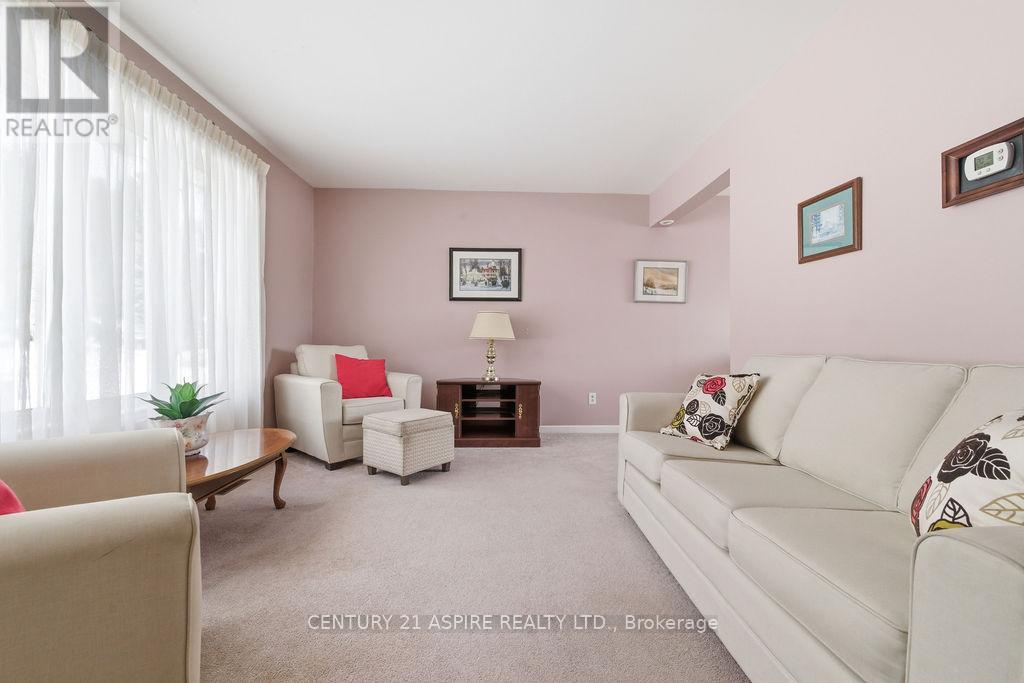 631 Birch Street, Petawawa, Ontario  K8A 7K7 - Photo 18 - X12940264