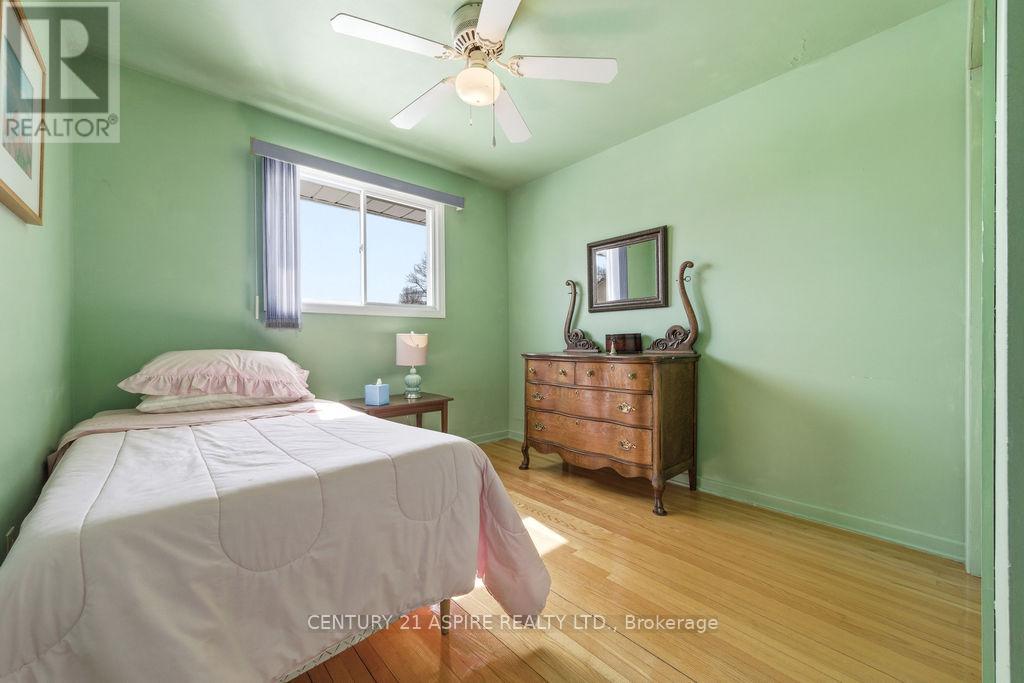 631 Birch Street, Petawawa, Ontario  K8A 7K7 - Photo 30 - X12940264