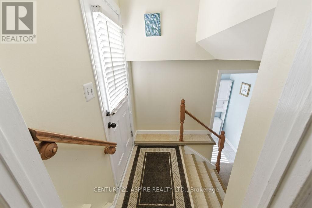 631 Birch Street, Petawawa, Ontario  K8A 7K7 - Photo 34 - X12940264