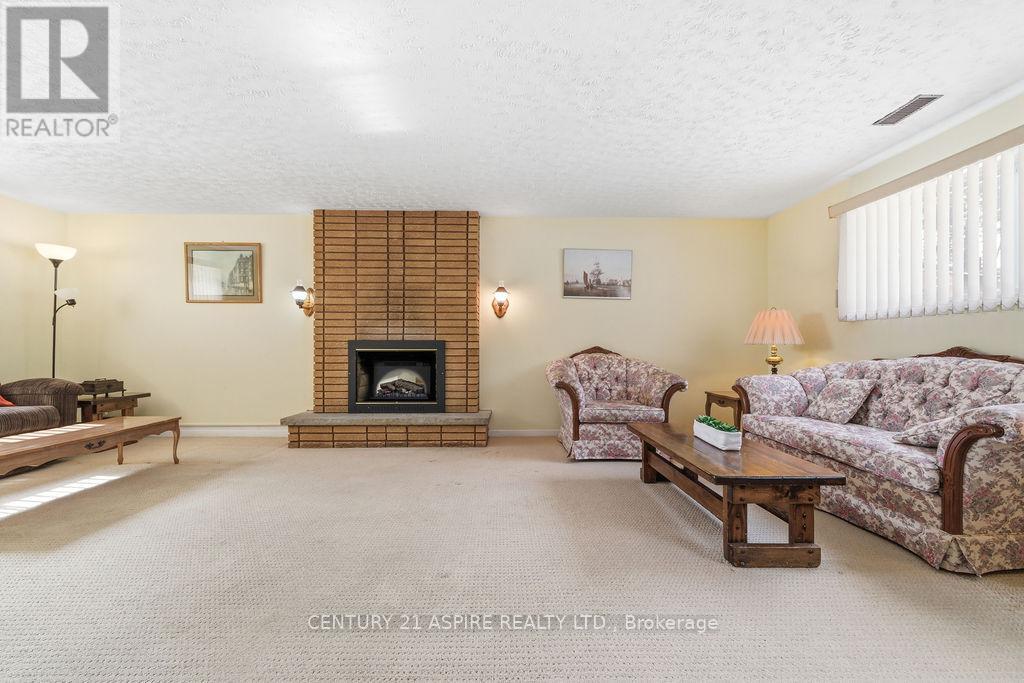 631 Birch Street, Petawawa, Ontario  K8A 7K7 - Photo 40 - X12940264