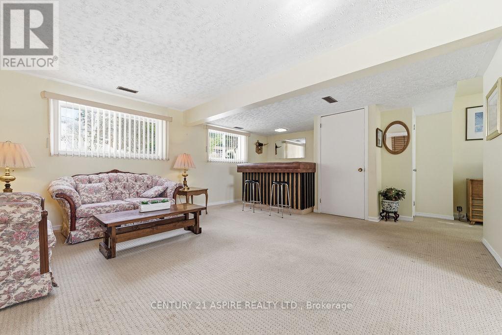 631 Birch Street, Petawawa, Ontario  K8A 7K7 - Photo 39 - X12940264