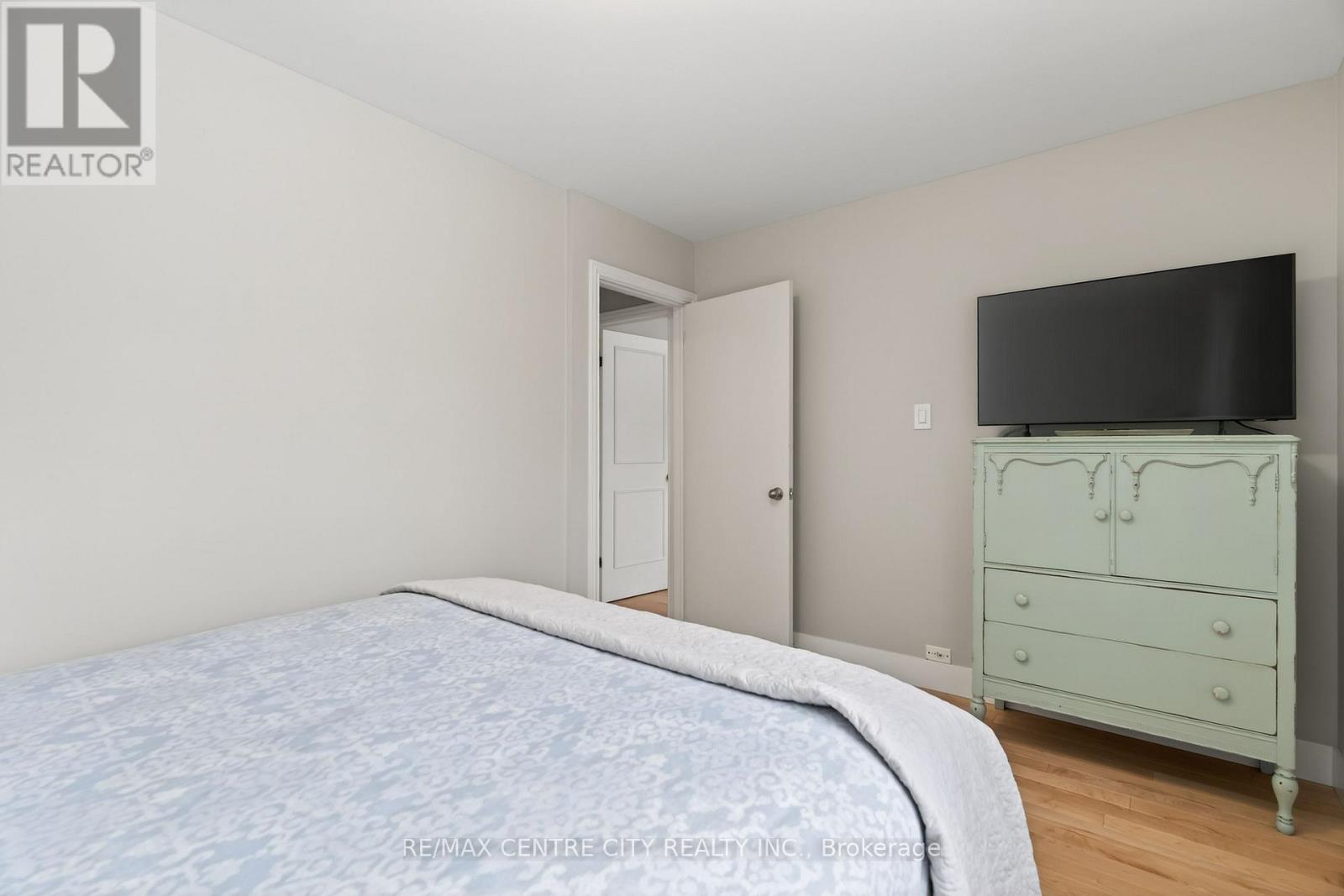 1102 Prince Philip Drive, London North, Ontario  N6H 4E5 - Photo 16 - X12792554