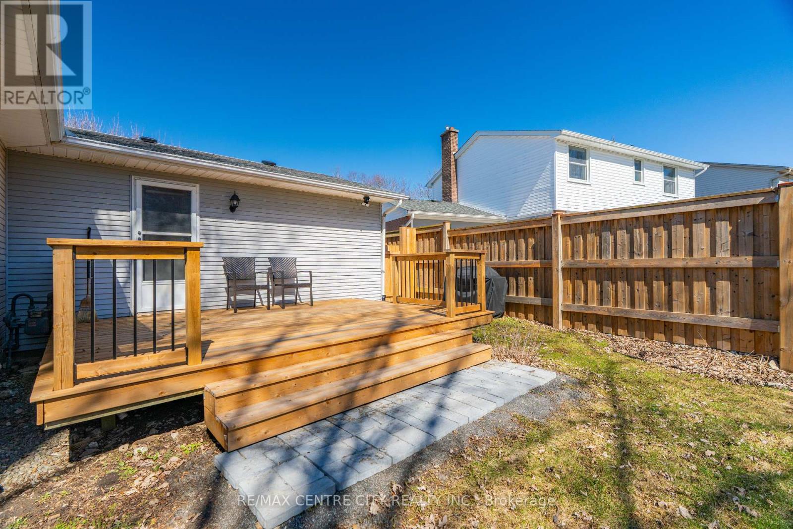 1102 Prince Philip Drive, London North, Ontario  N6H 4E5 - Photo 33 - X12792554