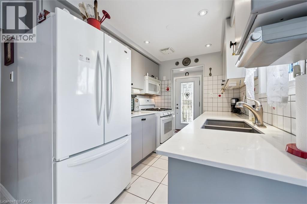 303 Mayview Crescent Unit# A, Waterloo, Ontario  N2V 1P5 - Photo 14 - 40809604