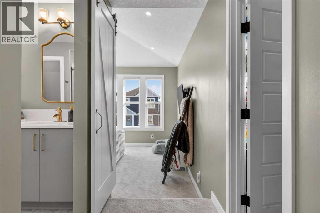 96 Emberside Glen, Cochrane, Alberta  T4C 2L7 - Photo 16 - A2296010