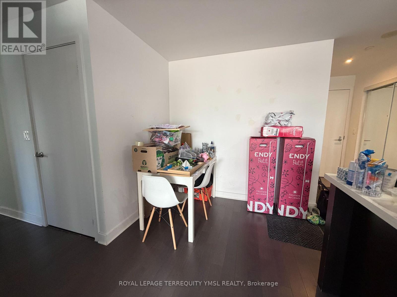 411 - 58 Orchard View Boulevard, Toronto, Ontario  M4R 0A2 - Photo 11 - C12940098