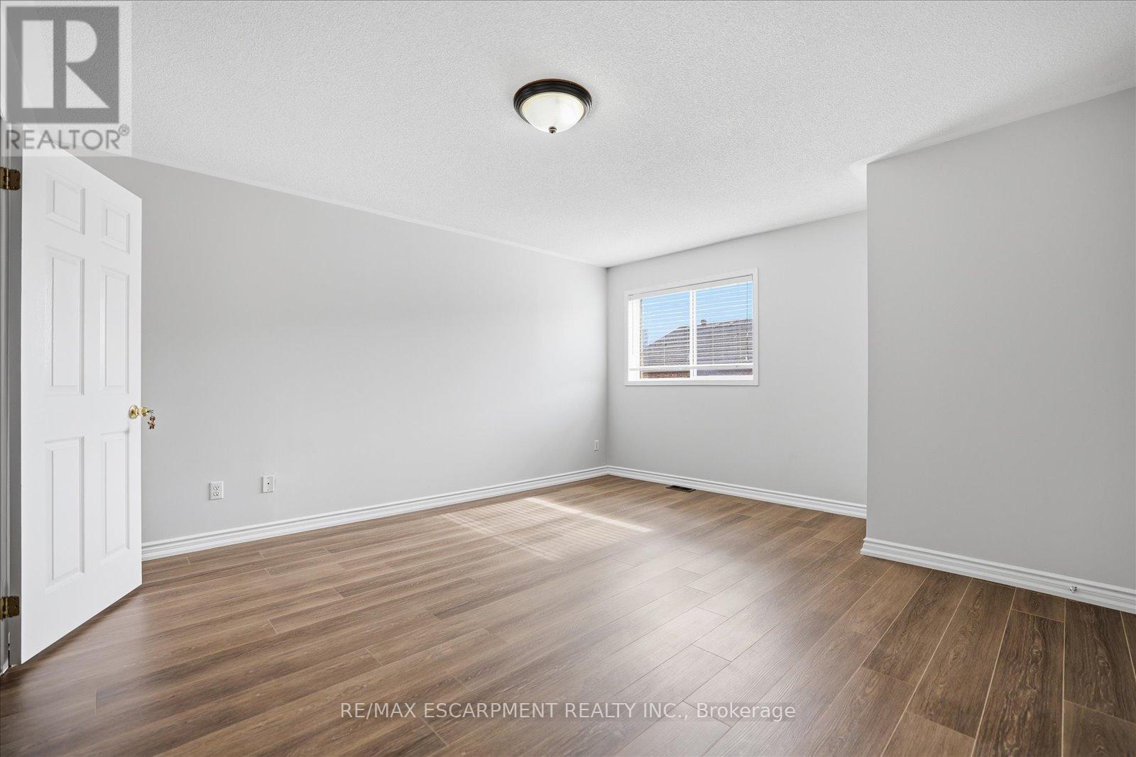 774 Bethany Crescent, Mississauga, Ontario  L7V 3B8 - Photo 21 - W12939506