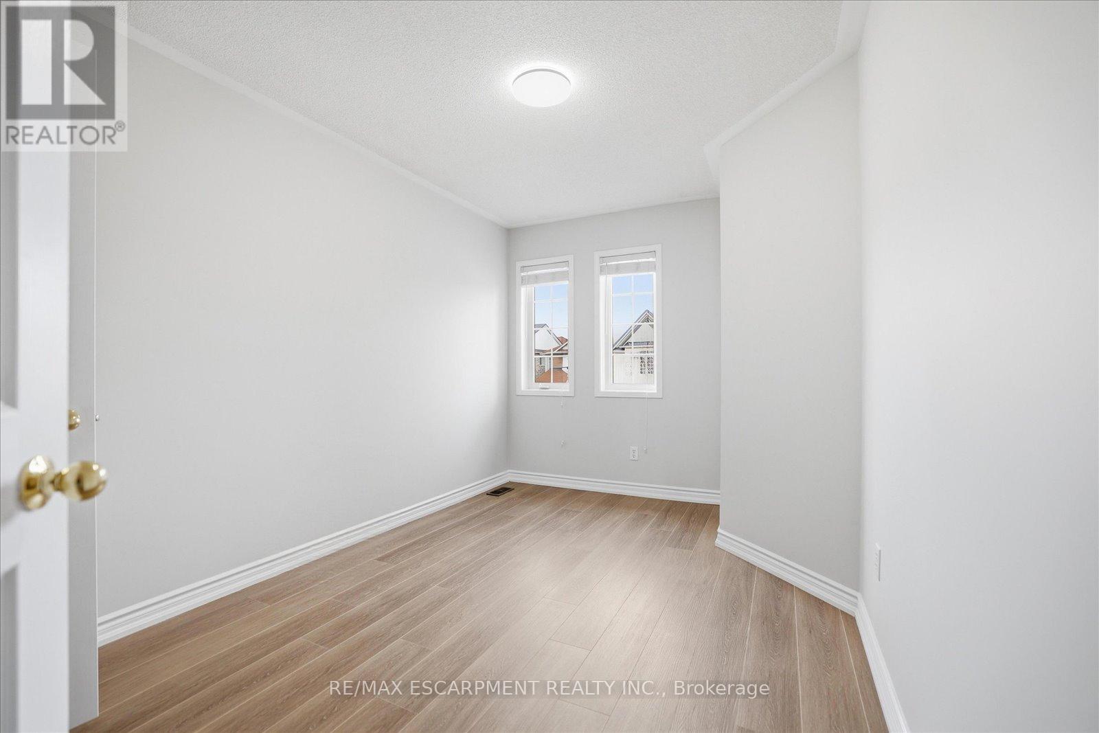 774 Bethany Crescent, Mississauga, Ontario  L7V 3B8 - Photo 25 - W12939506