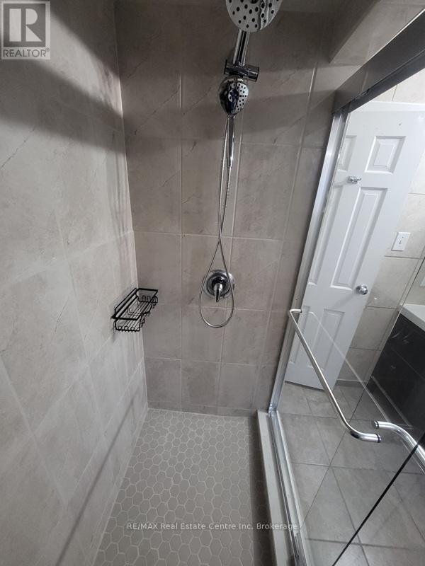 9 Sanderson Drive, Guelph (Willow West/sugarbush/west Acres), Ontario  N1H 6T7 - Photo 22 - X12940300