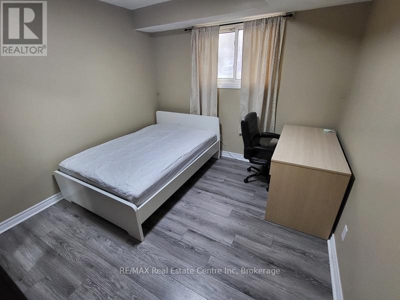 9 Sanderson Drive, Guelph (Willow West/sugarbush/west Acres), Ontario  N1H 6T7 - Photo 23 - X12940300