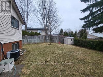 9 Sanderson Drive, Guelph (Willow West/sugarbush/west Acres), Ontario  N1H 6T7 - Photo 28 - X12940300