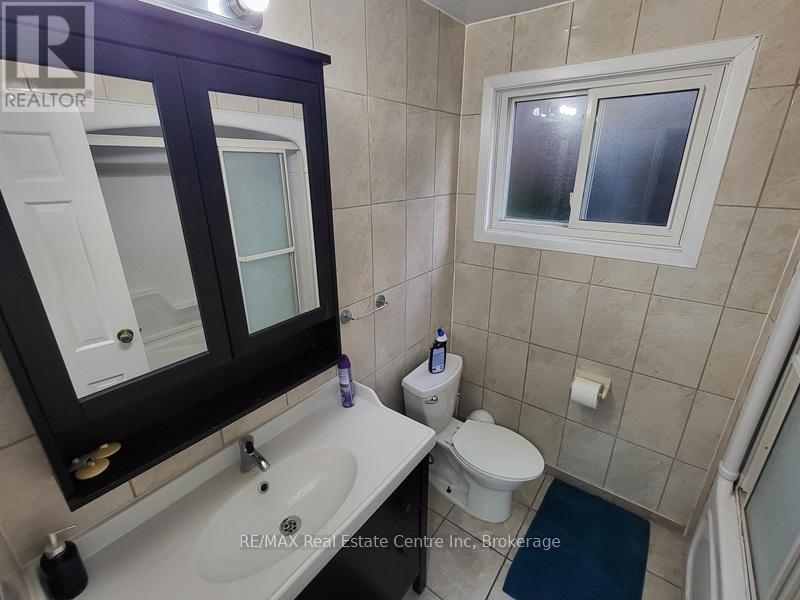 9 Sanderson Drive, Guelph (Willow West/sugarbush/west Acres), Ontario  N1H 6T7 - Photo 8 - X12940300