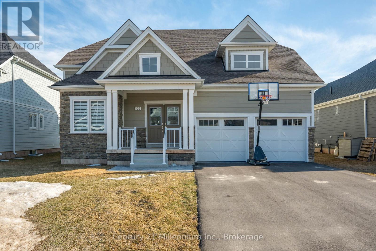 103 Laurens Lane, Georgian Bluffs, Ontario  N0H 1S0 - Photo 2 - X12940340