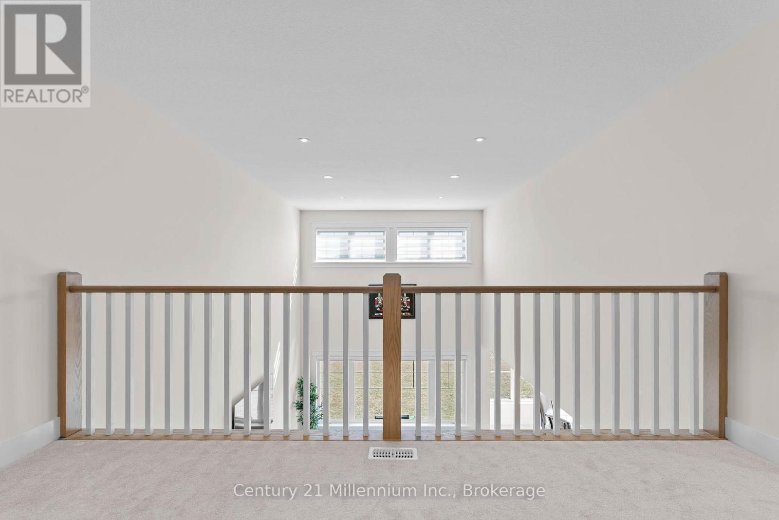 103 Laurens Lane, Georgian Bluffs, Ontario  N0H 1S0 - Photo 36 - X12940340