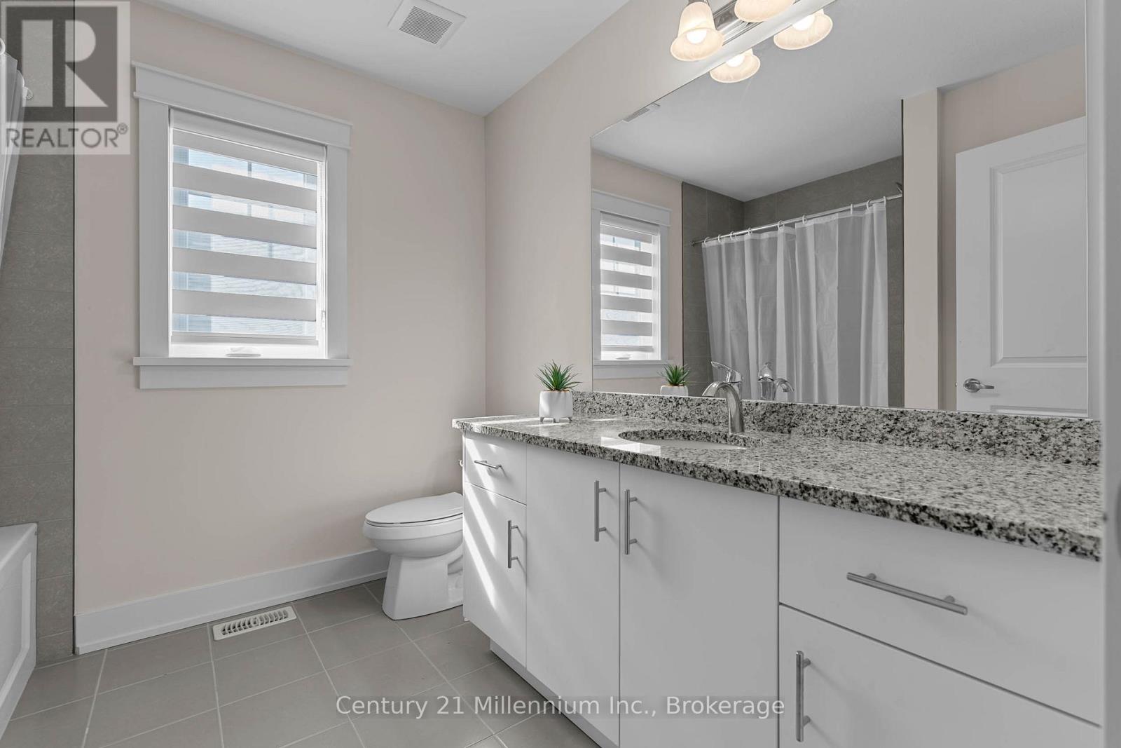 103 Laurens Lane, Georgian Bluffs, Ontario  N0H 1S0 - Photo 41 - X12940340