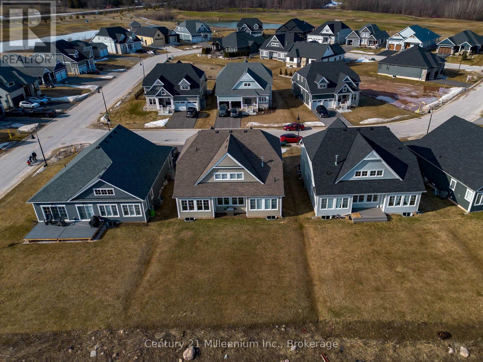 103 Laurens Lane, Georgian Bluffs, Ontario  N0H 1S0 - Photo 6 - X12940340