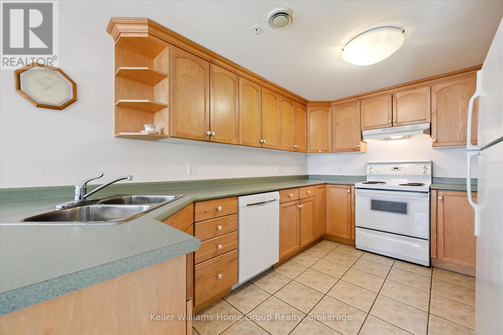 104 - 20 Station Square, Centre Wellington, Ontario N0B 1S0 - Photo 13 - X12940364