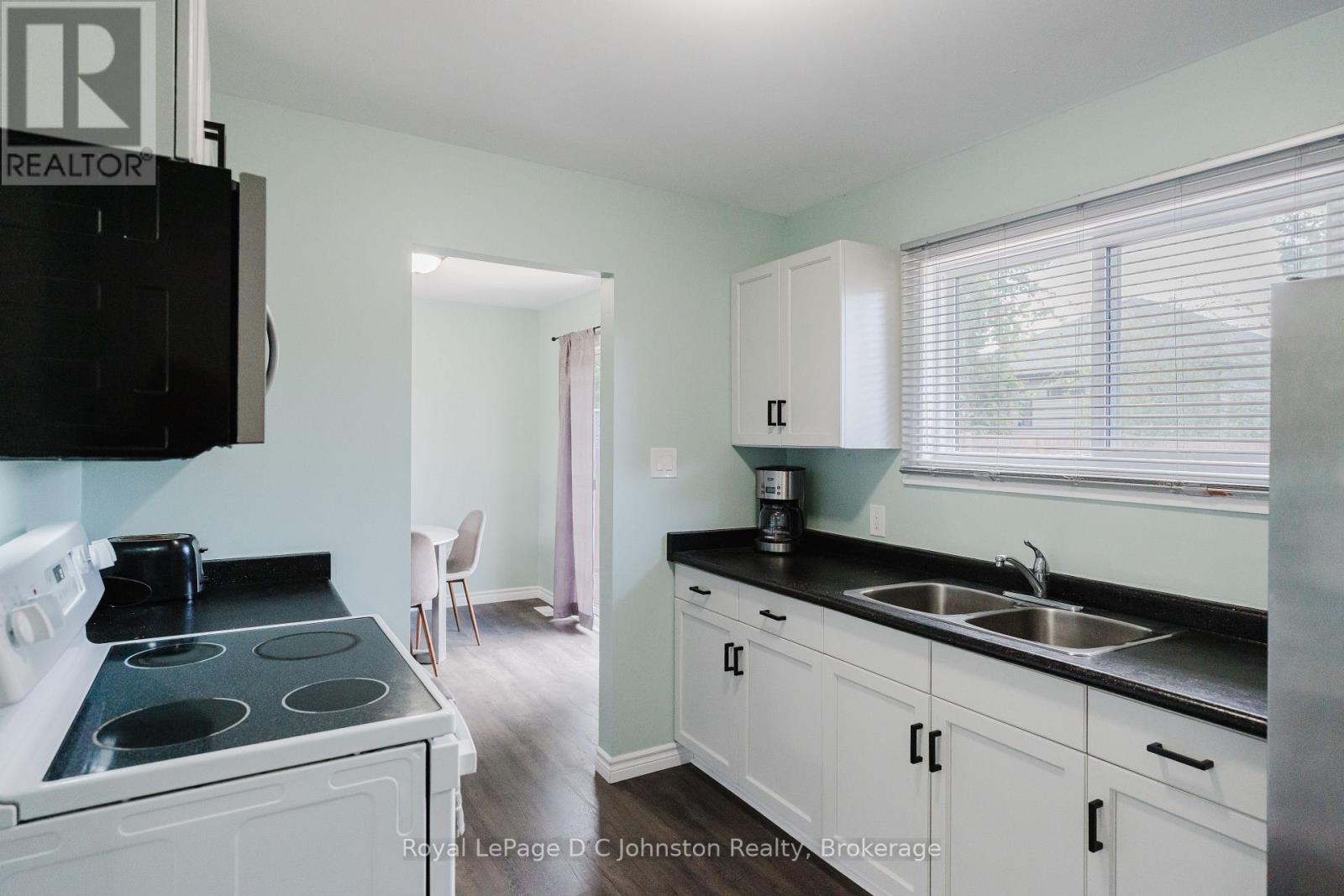 372 Provincial Street, Saugeen Shores, Ontario  N0H 2C1 - Photo 17 - X12940472