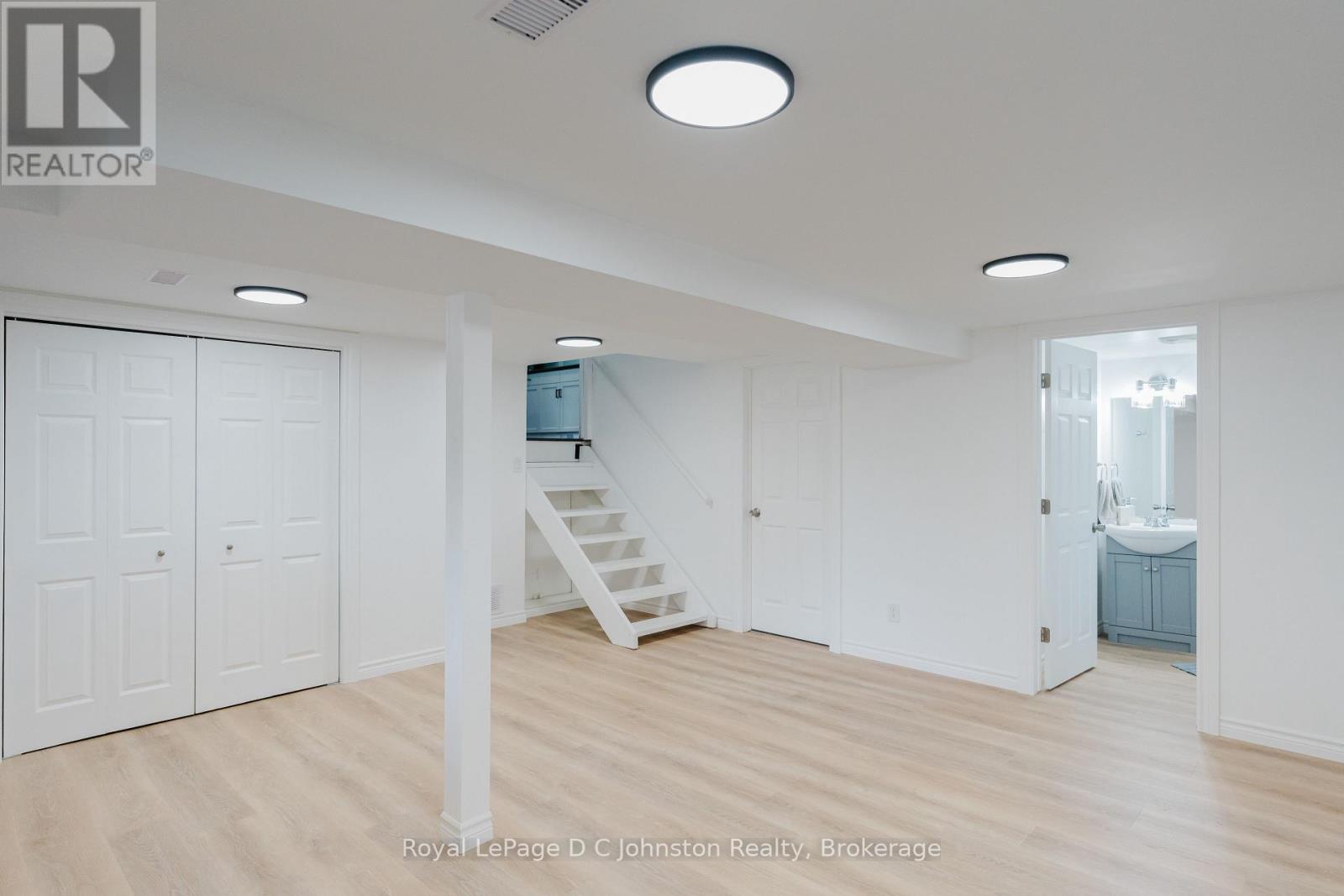 372 Provincial Street, Saugeen Shores, Ontario  N0H 2C1 - Photo 24 - X12940472