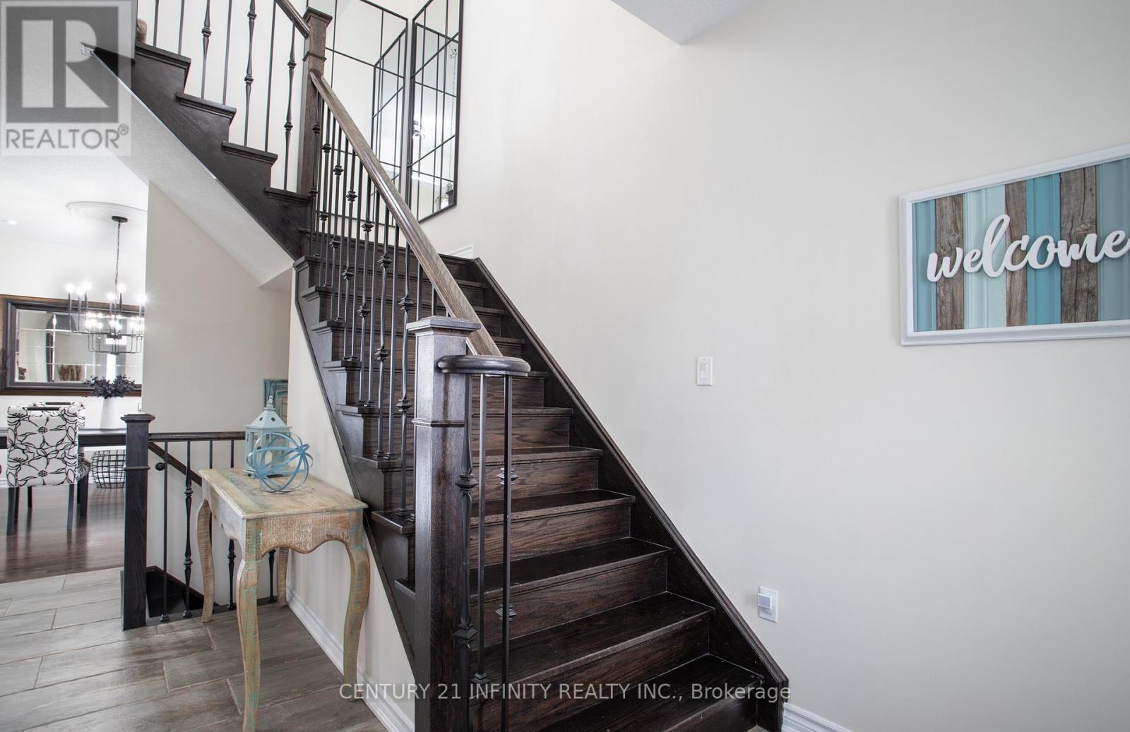 1283 Aldsworth Crescent, Oshawa, Ontario  L1K 0S5 - Photo 4 - E12940288