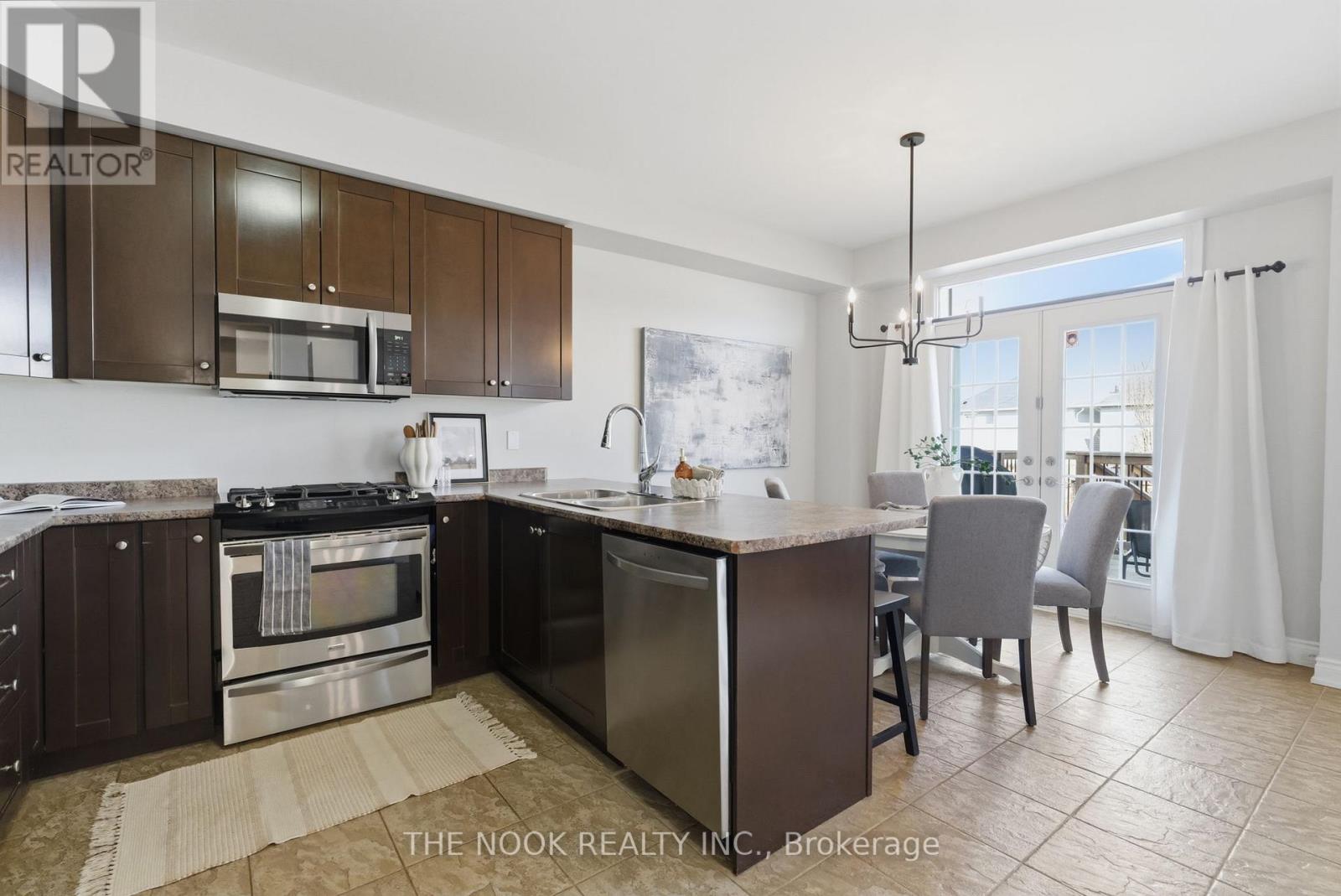 114 Courvier Crescent, Clarington, Ontario  L1C 0E8 - Photo 10 - E12940454