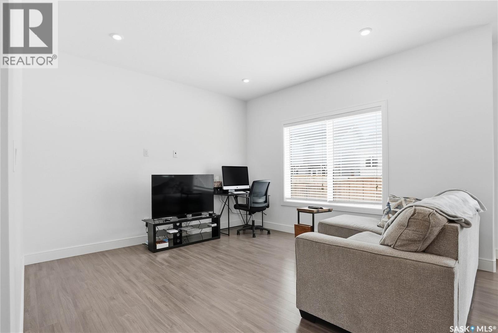 166 Beaudry Crescent, Martensville, Saskatchewan  S0K 2T1 - Photo 10 - SK031032