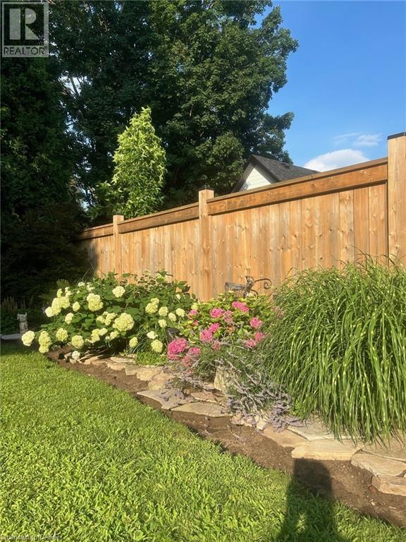 220 Townsend Avenue, Burlington, Ontario  L7T 1Z4 - Photo 45 - 40815358