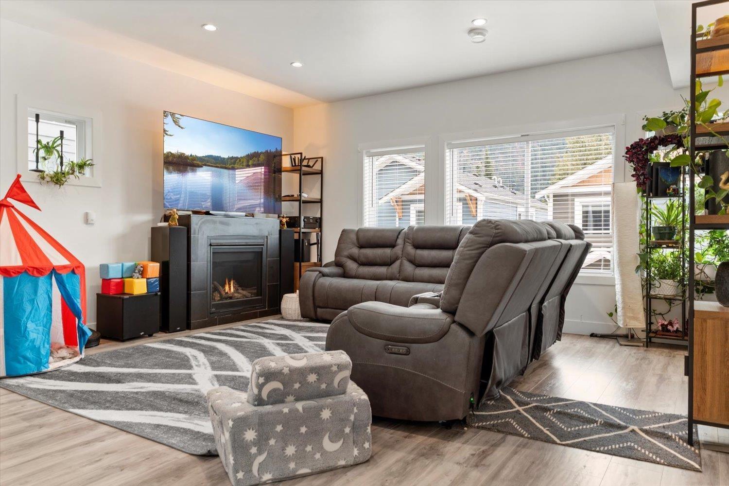 17 750 Hot Springs Road, Harrison Hot Springs, Harrison Hot Springs, British Columbia  V0M 1K0 - Photo 7 - R3092241