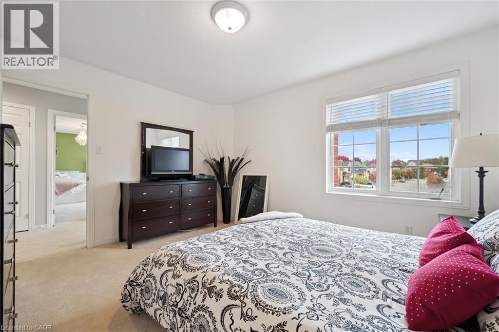 305 Pine Valley Drive, Kitchener, Ontario  N2P 2V5 - Photo 38 - 40816178