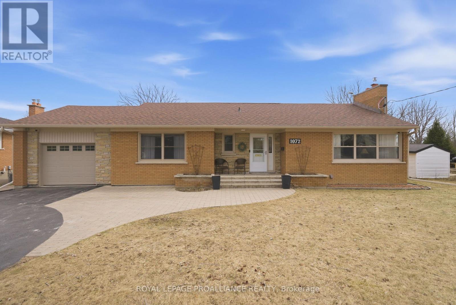1072 Ontario Street, Cobourg, Ontario  K9A 3C7 - Photo 1 - X12940394