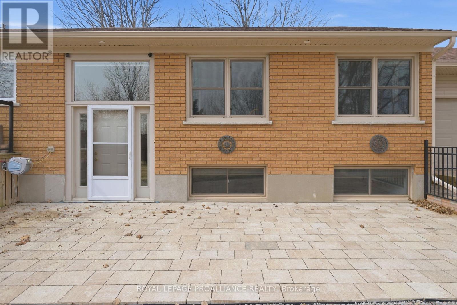 1072 Ontario Street, Cobourg, Ontario  K9A 3C7 - Photo 31 - X12940394