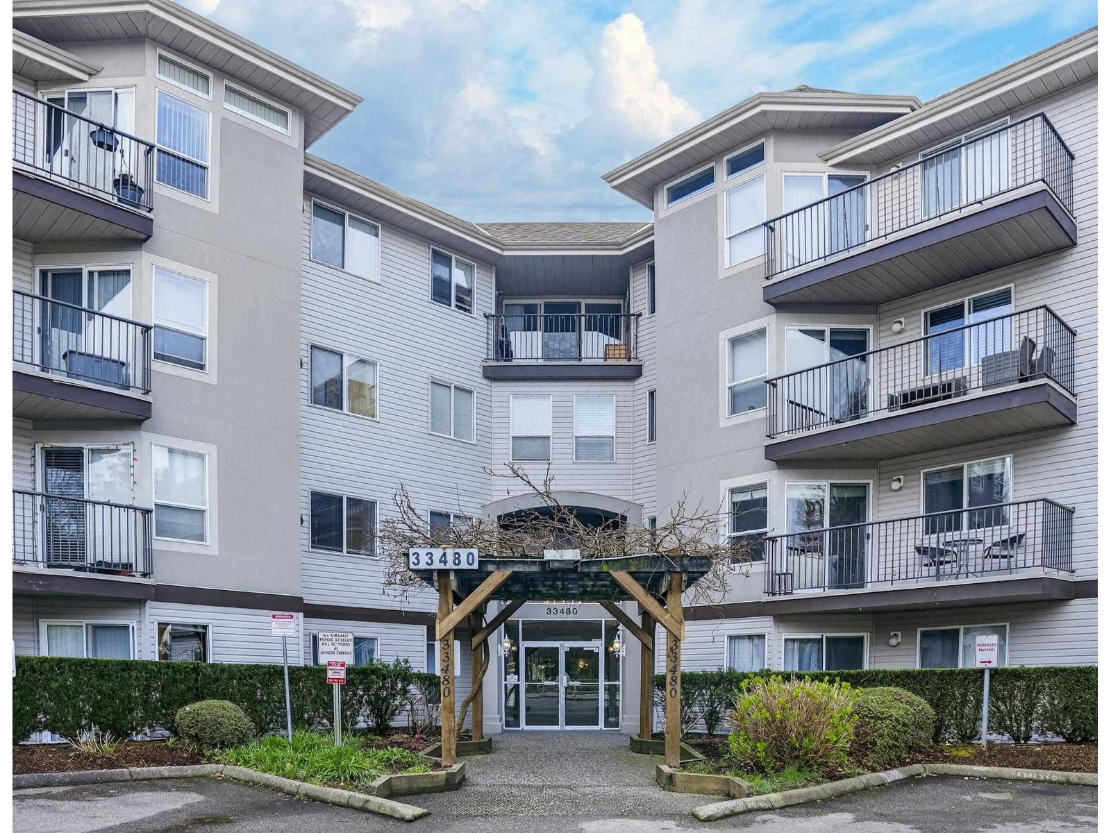 211 33480 GEORGE FERGUSON WAY, Abbotsford, British Columbia