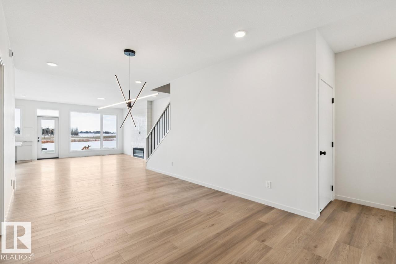 7015 50a Av, Beaumont, Alberta  T4X 2Z3 - Photo 5 - E4472032