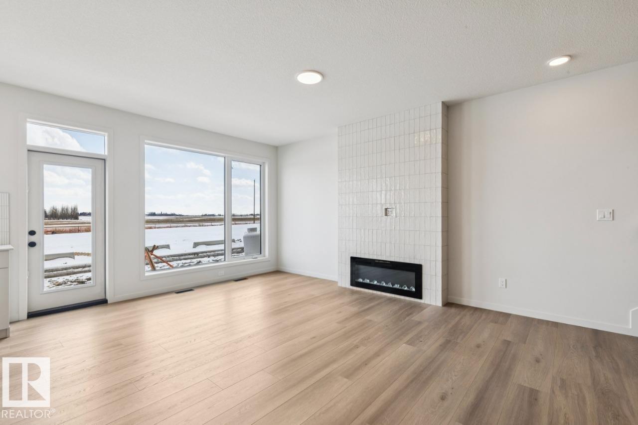 7015 50a Av, Beaumont, Alberta  T4X 2Z3 - Photo 9 - E4472032