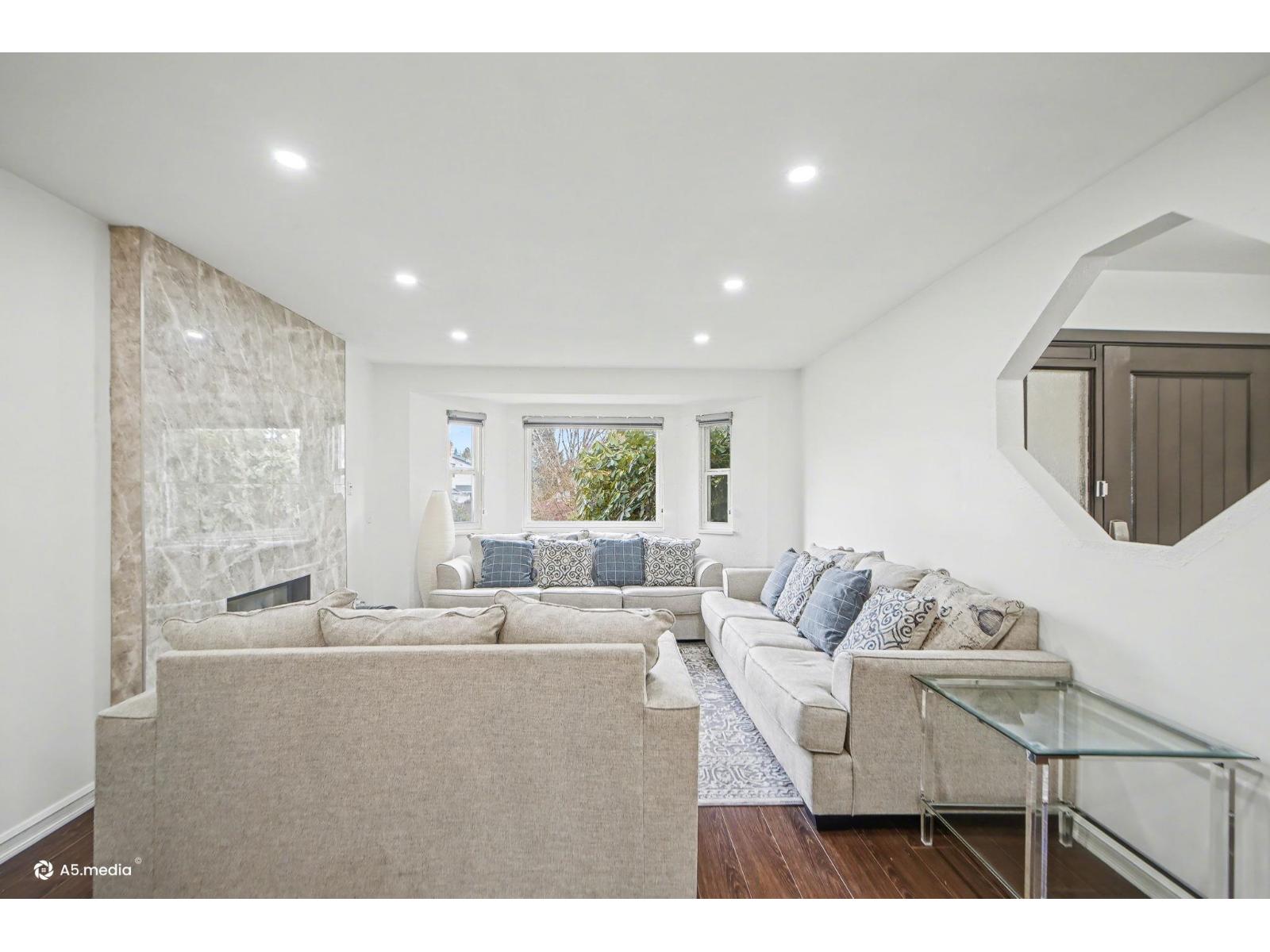 9279 156a Street, Surrey, British Columbia  V4N 3B1 - Photo 7 - R3104920