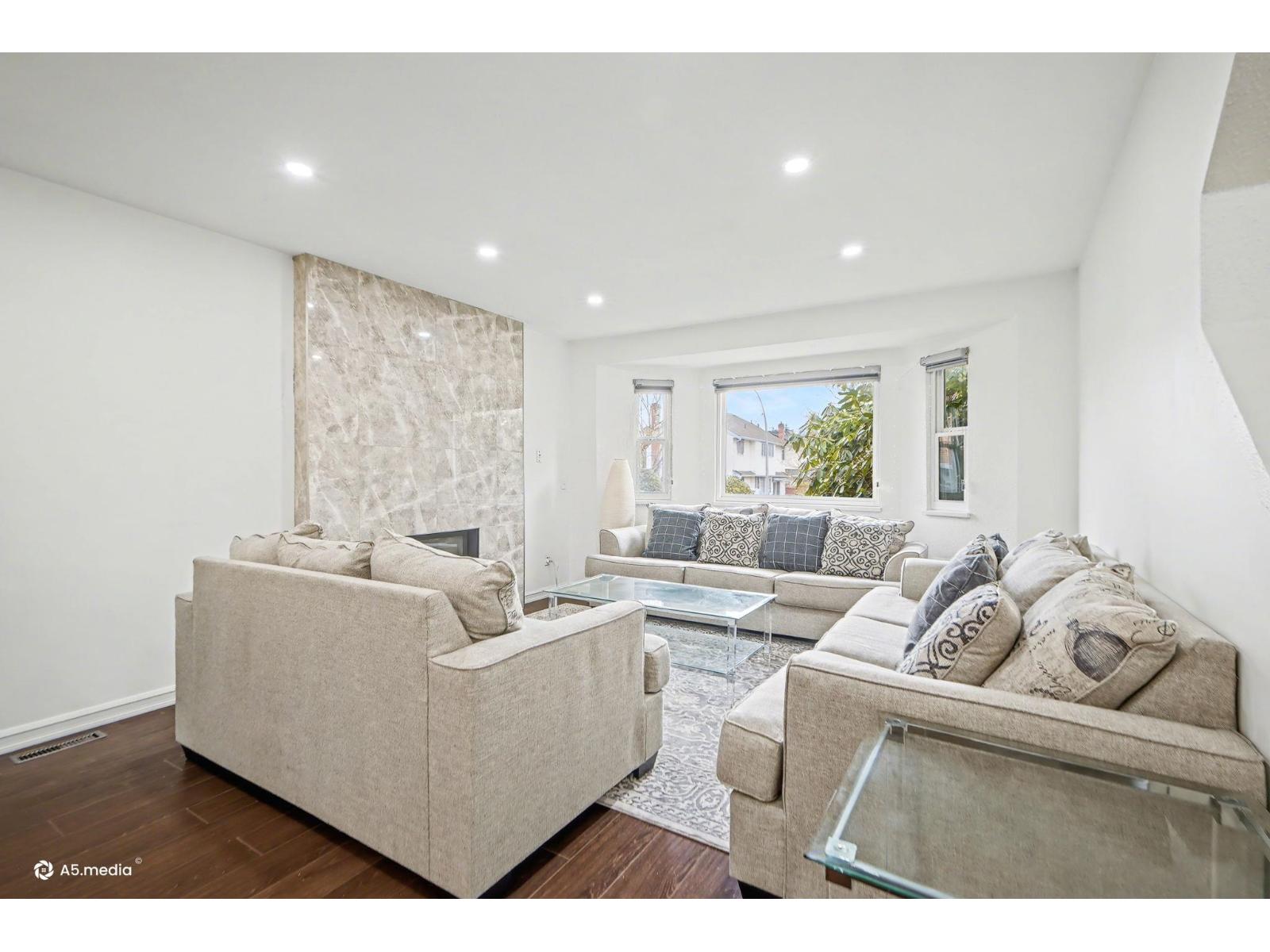 9279 156a Street, Surrey, British Columbia  V4N 3B1 - Photo 6 - R3104920