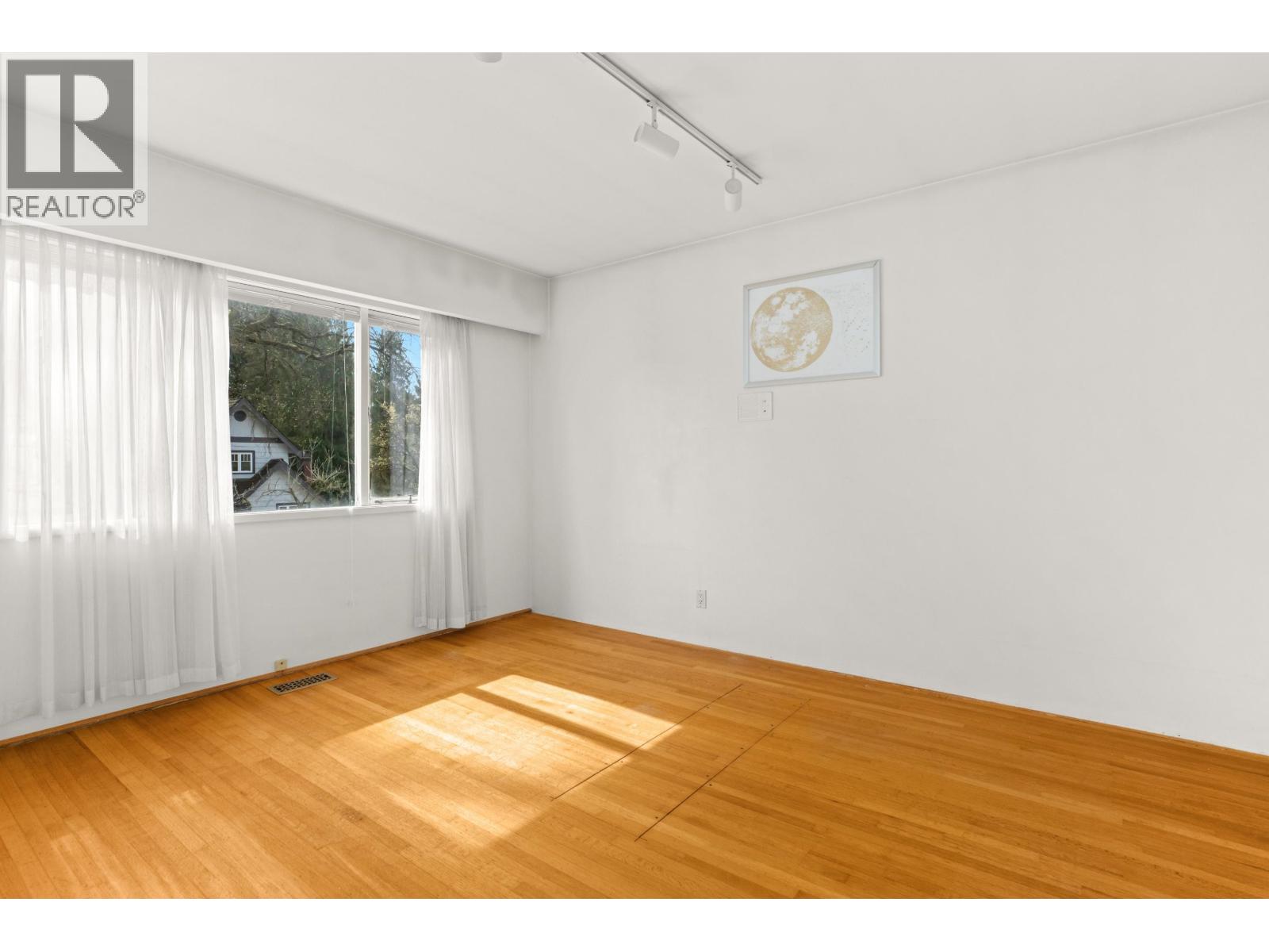 6297 Mackenzie Street, Vancouver, British Columbia  V6N 1H4 - Photo 19 - R3105124