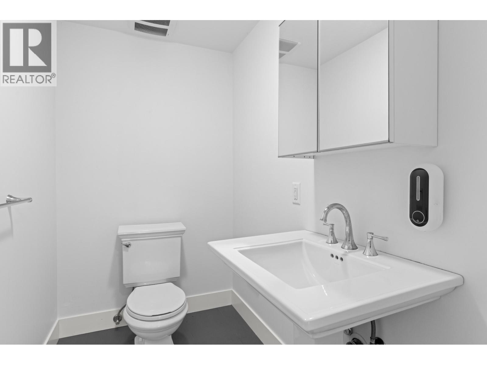 6297 Mackenzie Street, Vancouver, British Columbia  V6N 1H4 - Photo 32 - R3105124