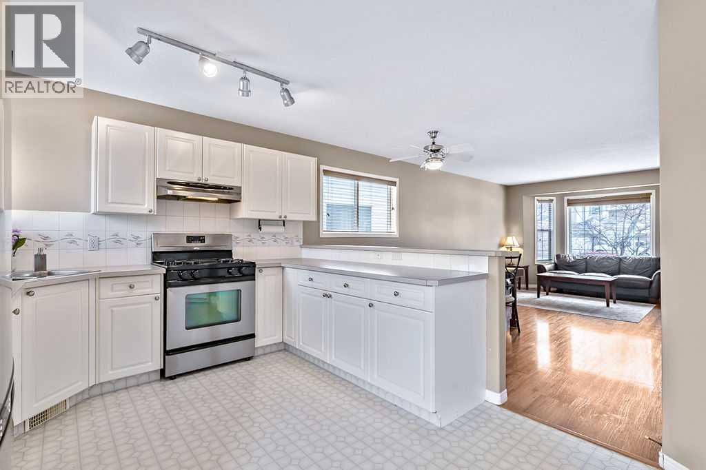 27 Chaparral Ridge Way Se, Calgary, Alberta  T2X 3K4 - Photo 8 - A2295577