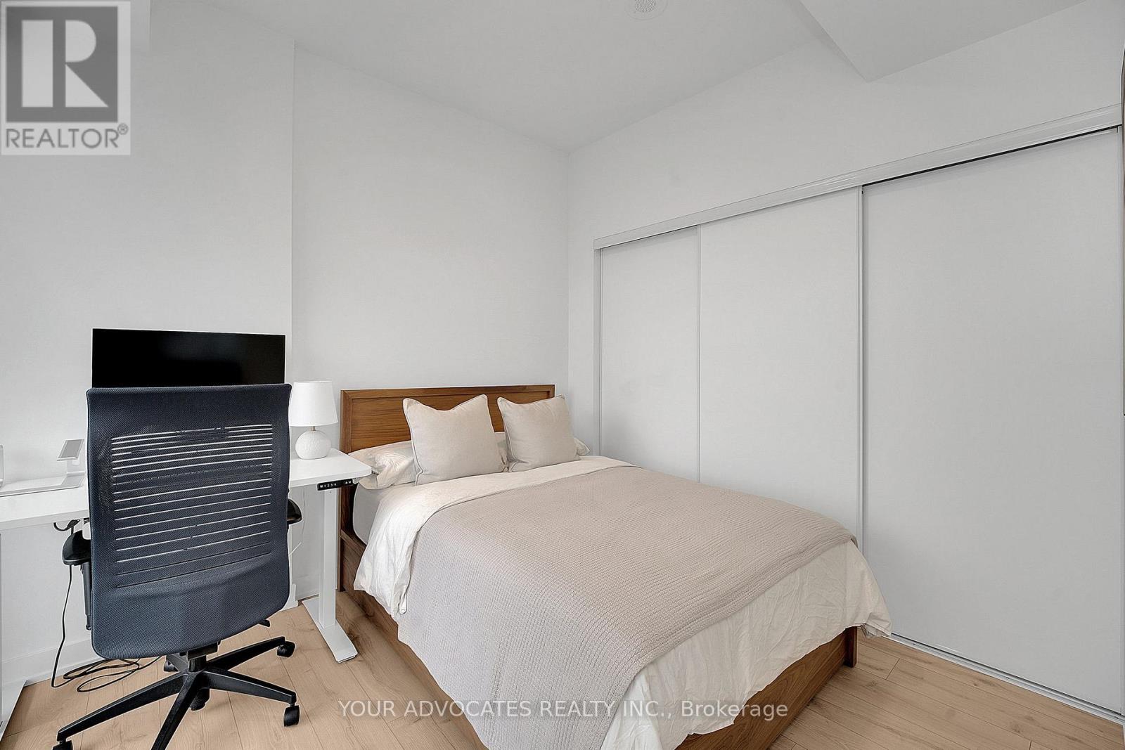 902 - 9 Tecumseth Street, Toronto, Ontario  M5G 3V4 - Photo 14 - C12940276